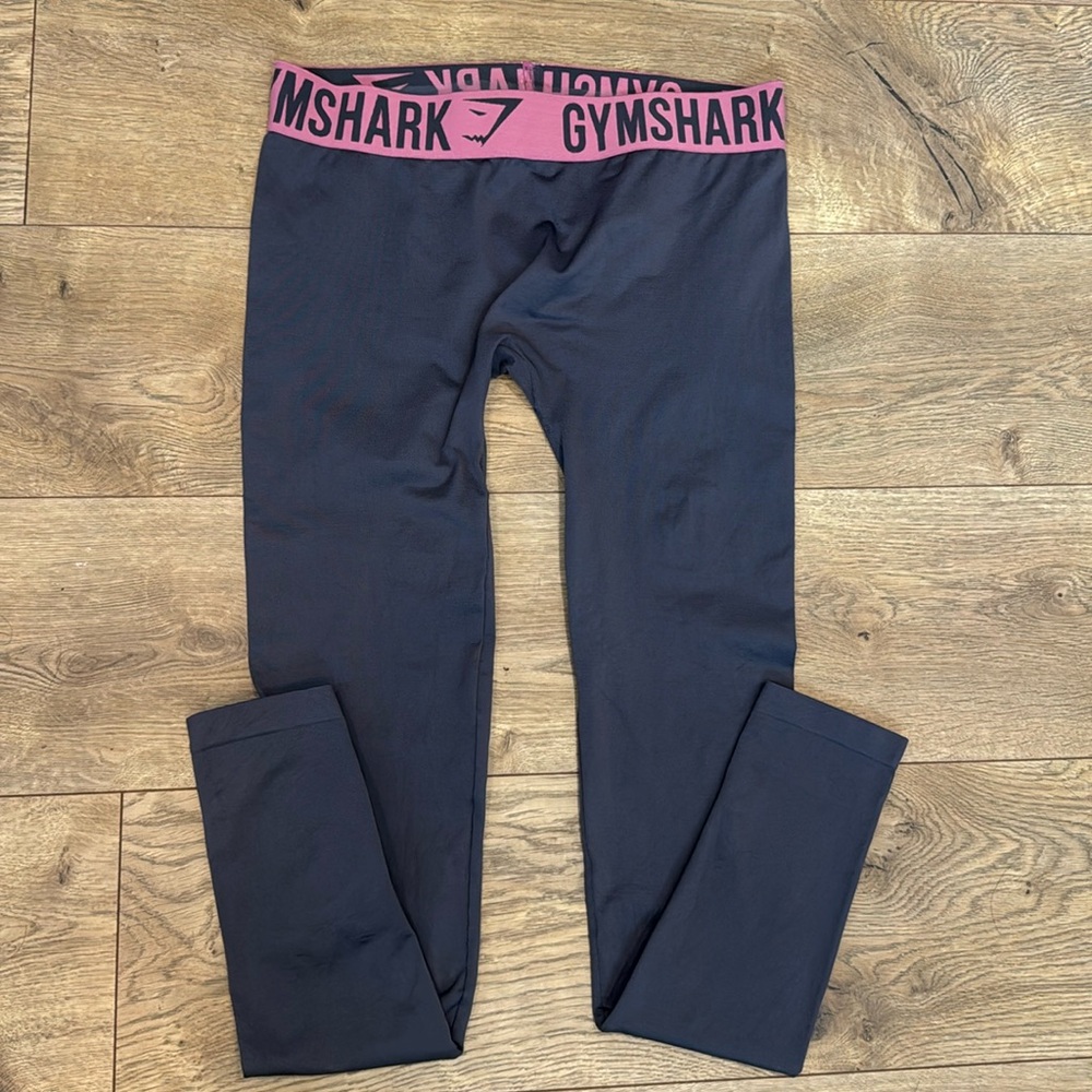 Gymshark fit seamless leggings.